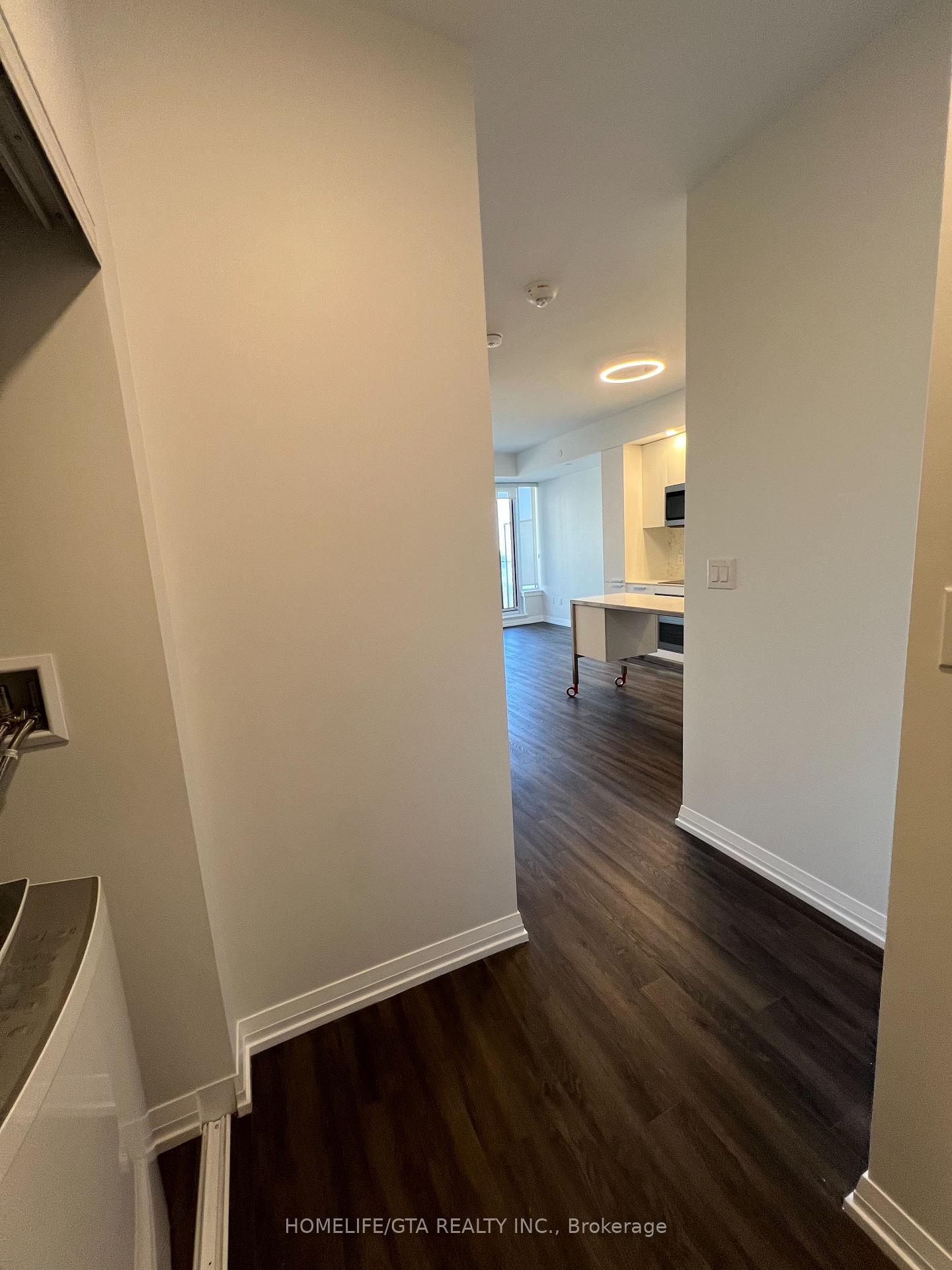 75-canterbury-place-toronto-ontario-c12402598