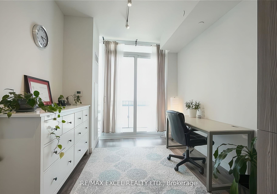 8-eglinton-avenue-e-toronto-ontario-c12403014