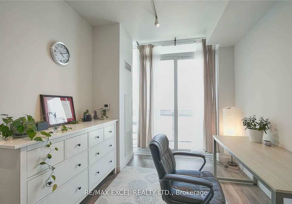 8-eglinton-avenue-e-toronto-ontario-c12403014