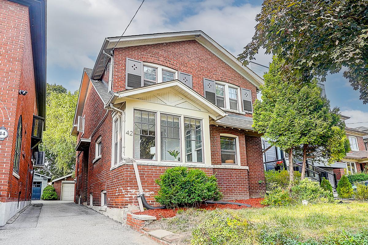 42-willowbank-boulevard-toronto-ontario-c12403041