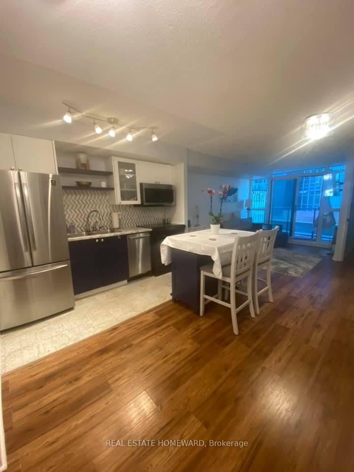 600-fleet-street-toronto-ontario-c12403155