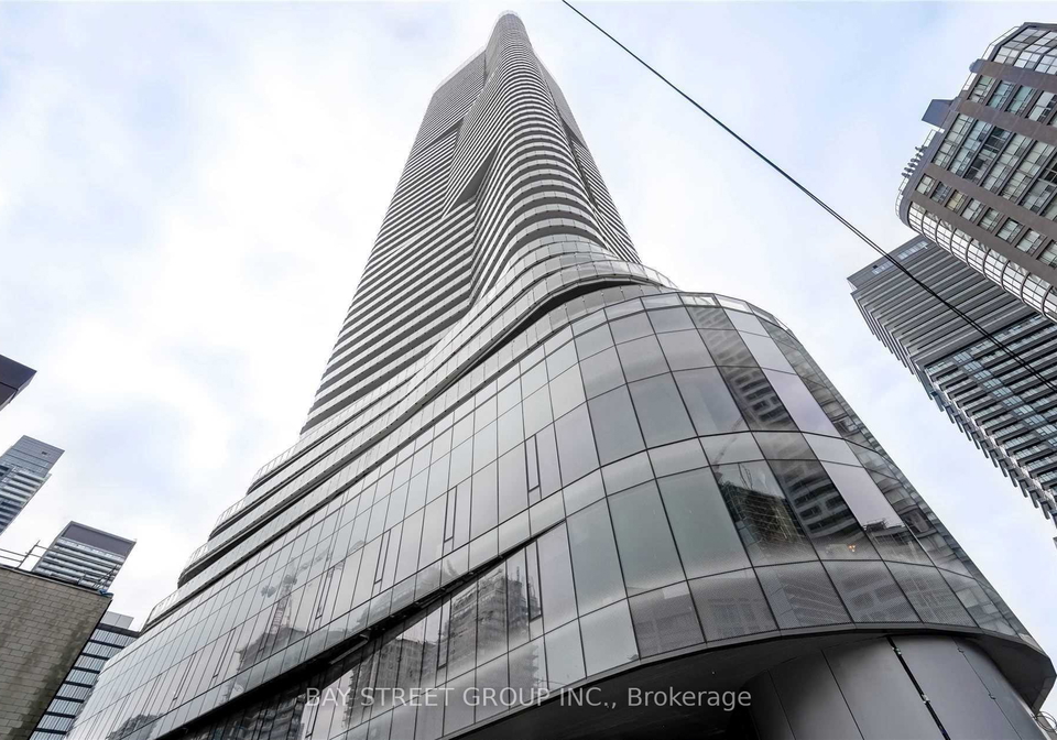 11-wellesley-street-w-toronto-ontario-c12403500