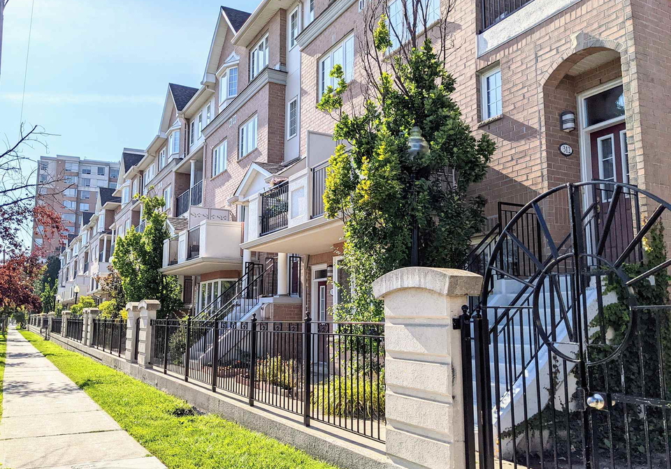 313-grandview-way-north-york-ontario-c12403701