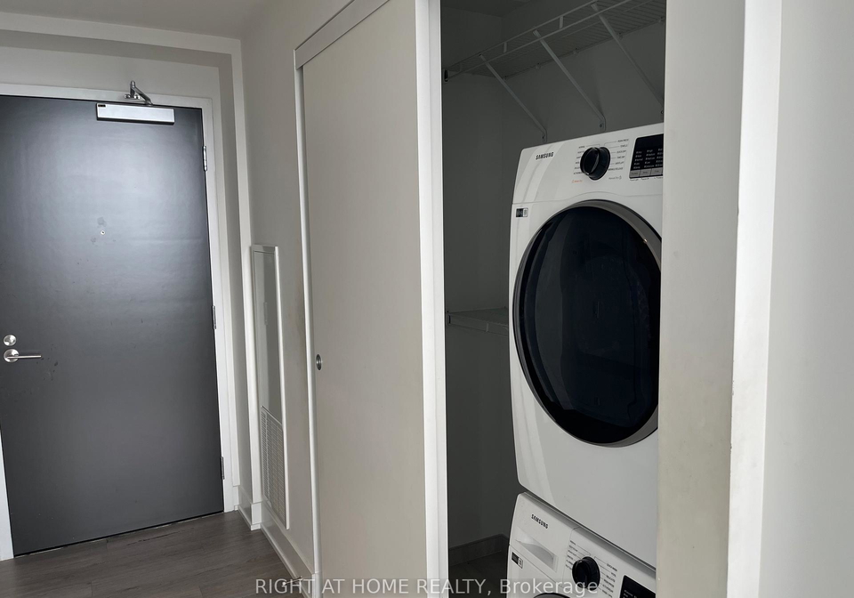 8-cumberland-street-toronto-ontario-c12403802