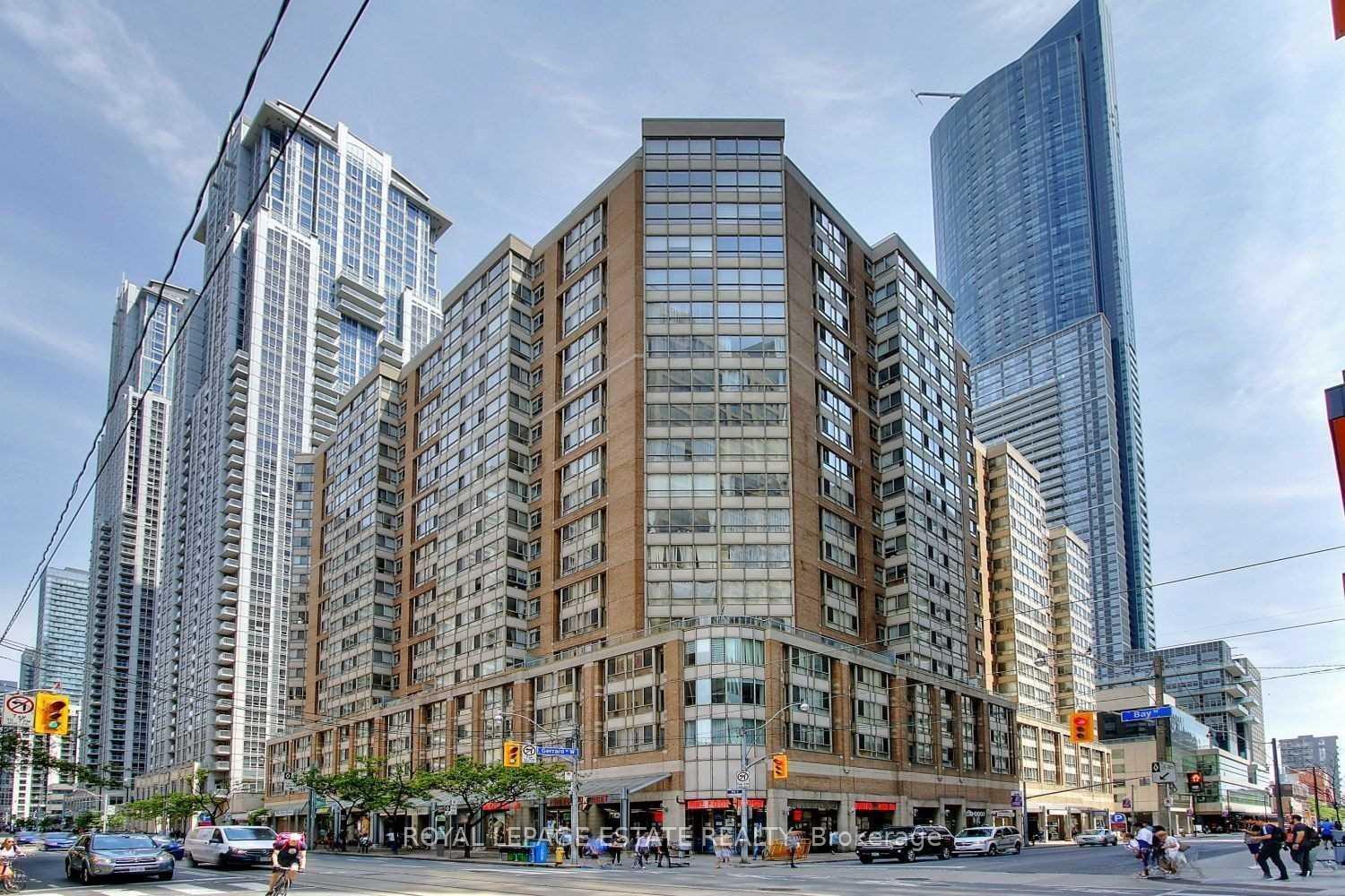 711-bay-street-toronto-ontario-c12403967
