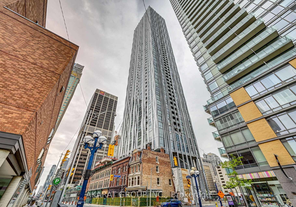 1-yorkville-avenue-toronto-ontario-c12404228