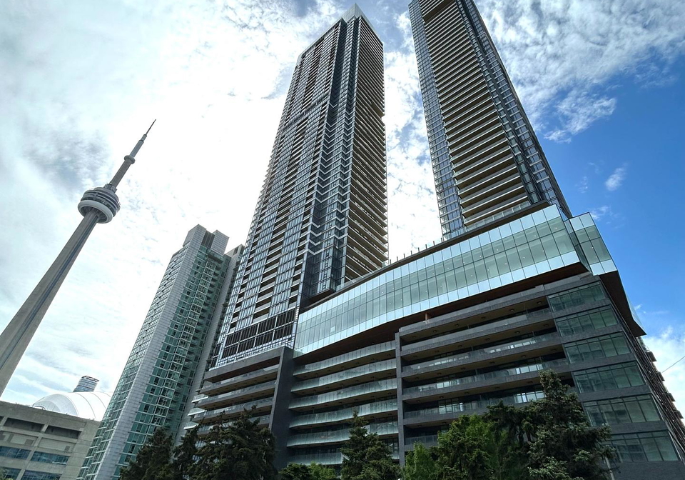 3-concord-cityplace-way-toronto-ontario-c12404257