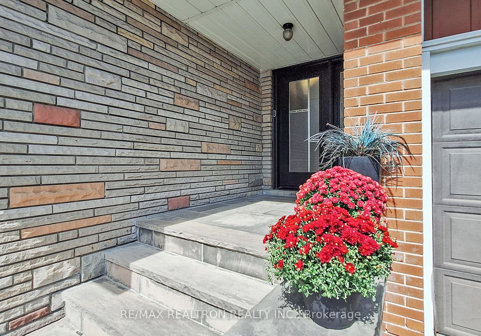 84-ruscica-drive-north-york-ontario-c12404277