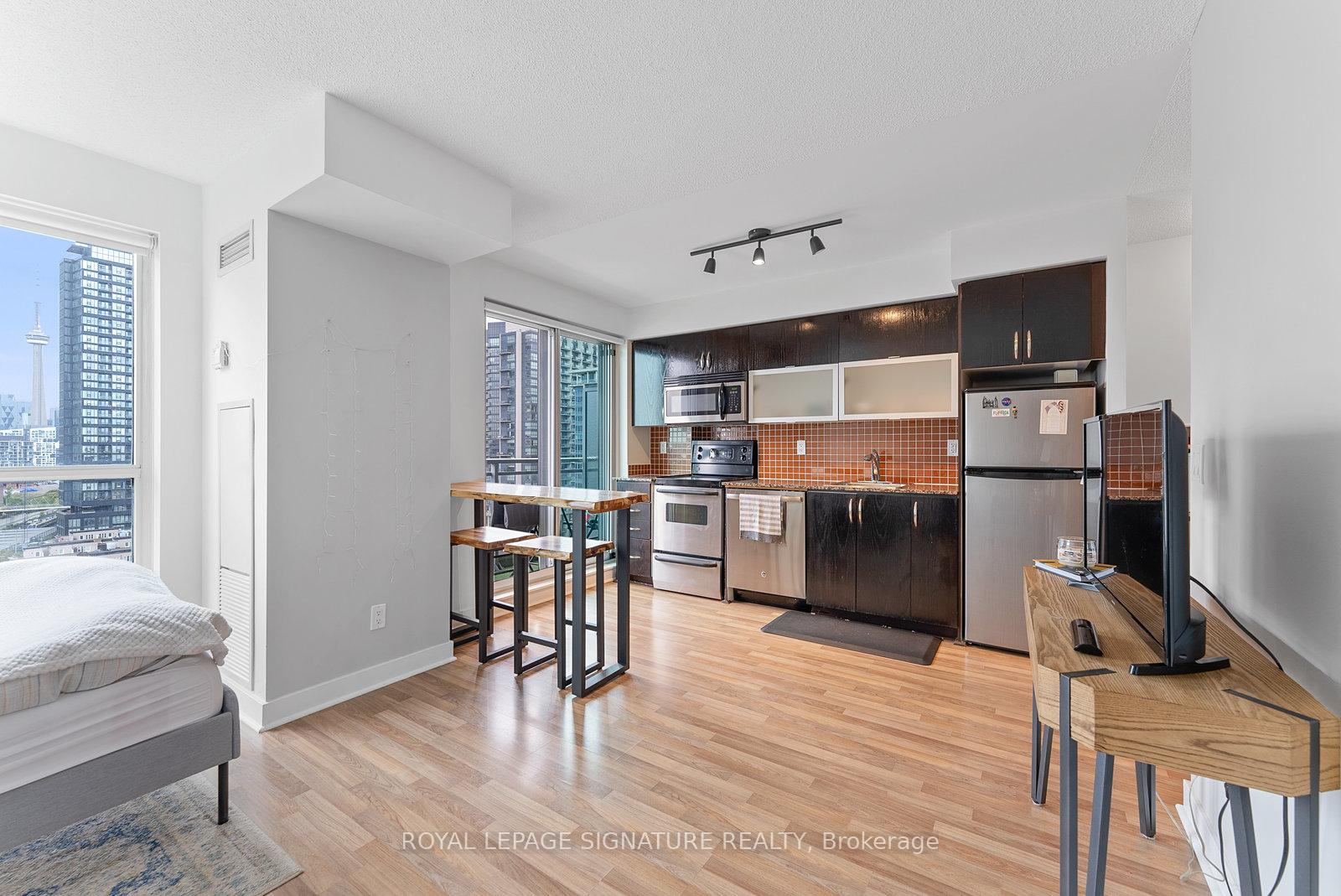 80-western-battery-road-toronto-ontario-c12404309