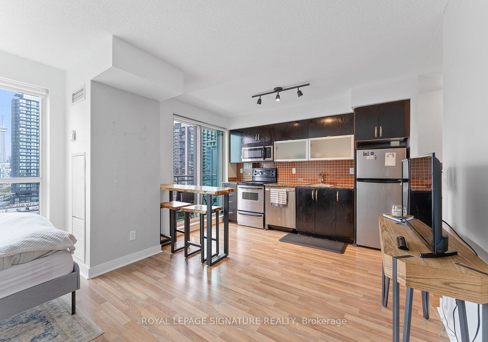 80-western-battery-road-toronto-ontario-c12404309