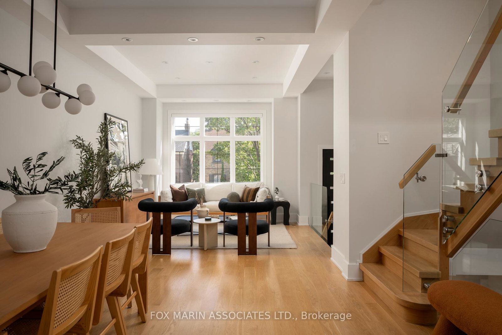 100-roe-avenue-toronto-ontario-c12404448