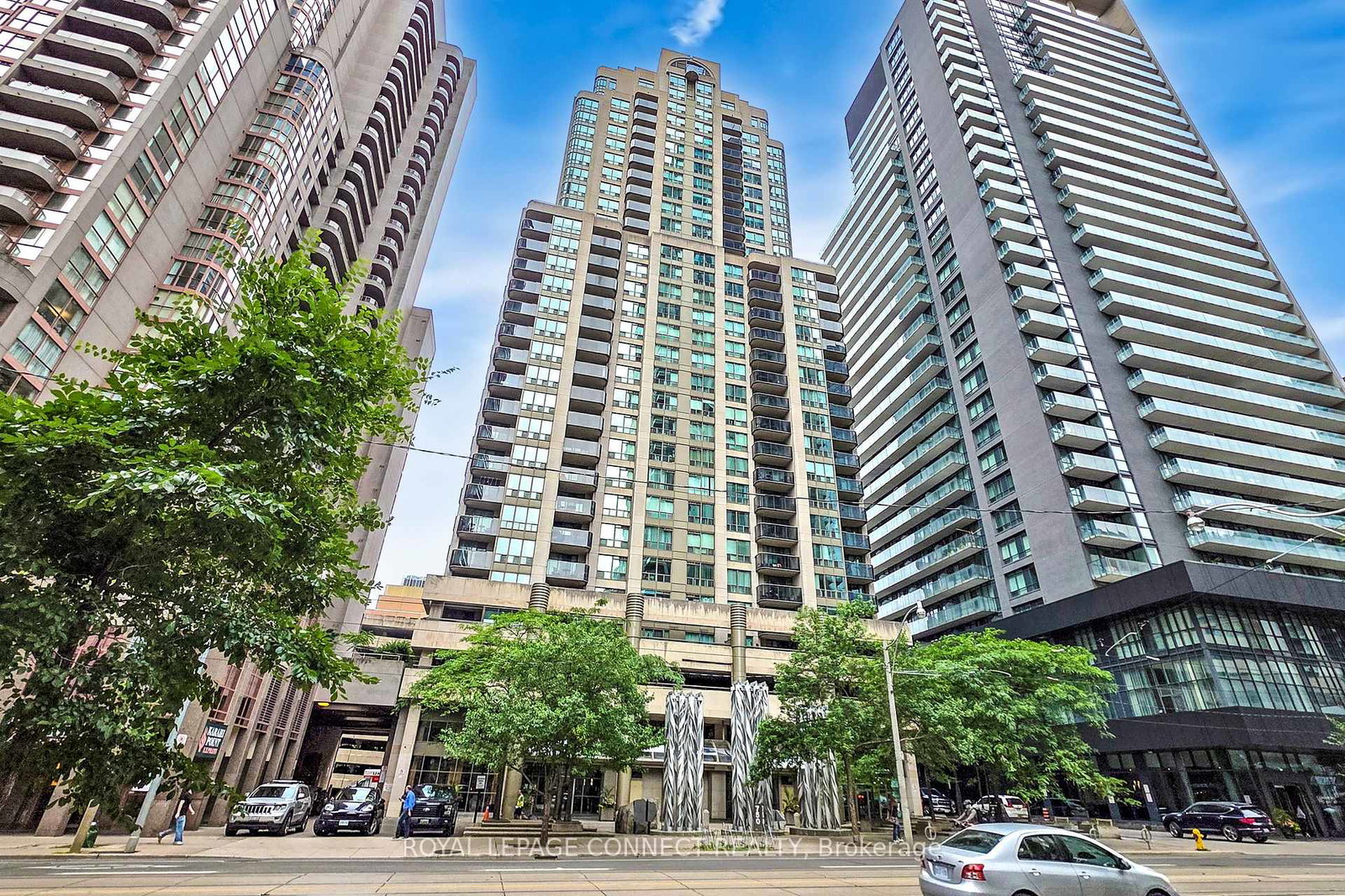 750-bay-street-toronto-ontario-c12404735