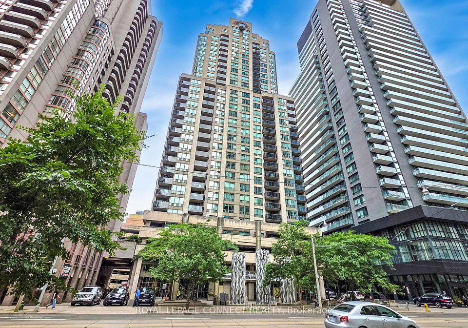750-bay-street-toronto-ontario-c12404735