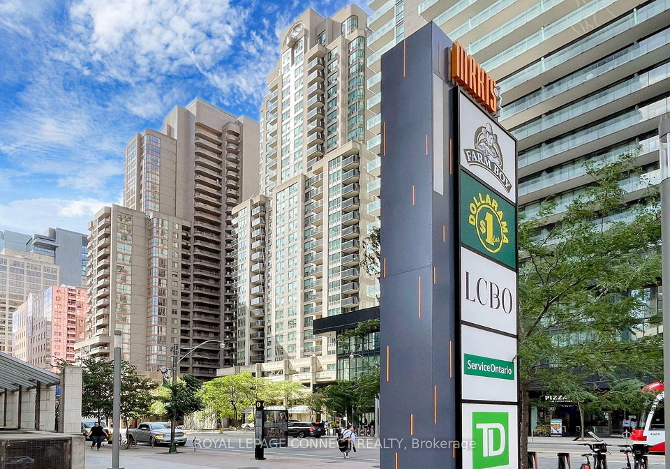 750-bay-street-toronto-ontario-c12404735