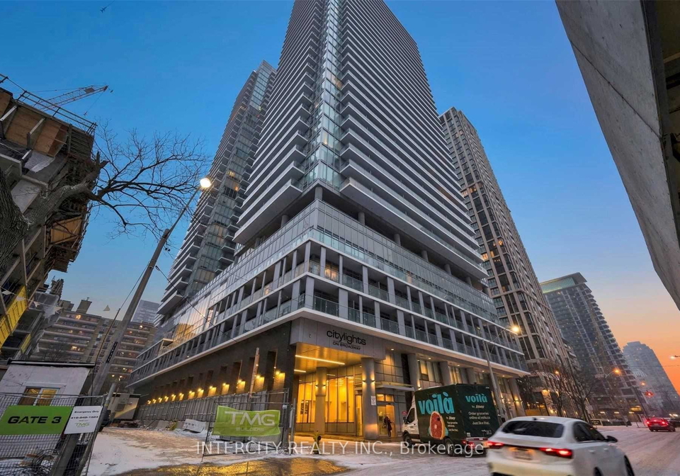 99-broadway-avenue-toronto-ontario-c12404862