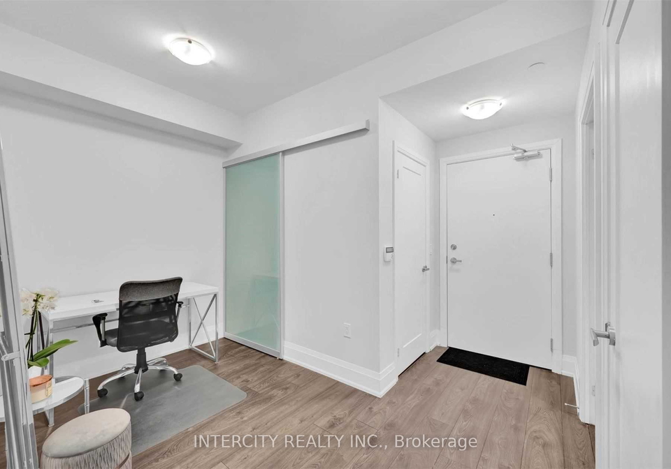 99-broadway-avenue-toronto-ontario-c12404862