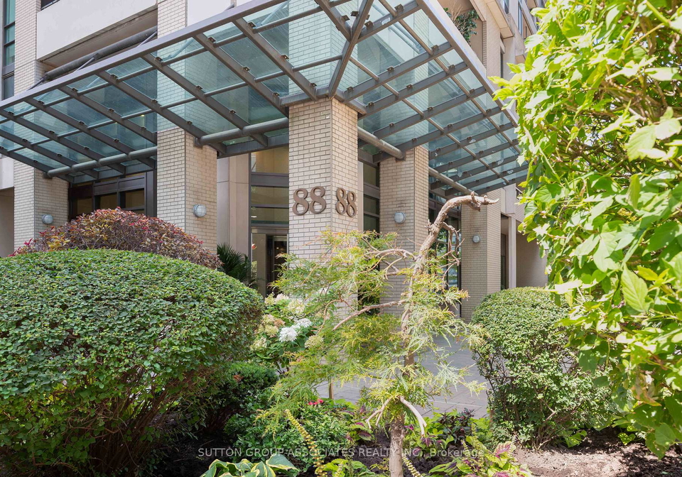 88-broadway-avenue-toronto-ontario-c12405013