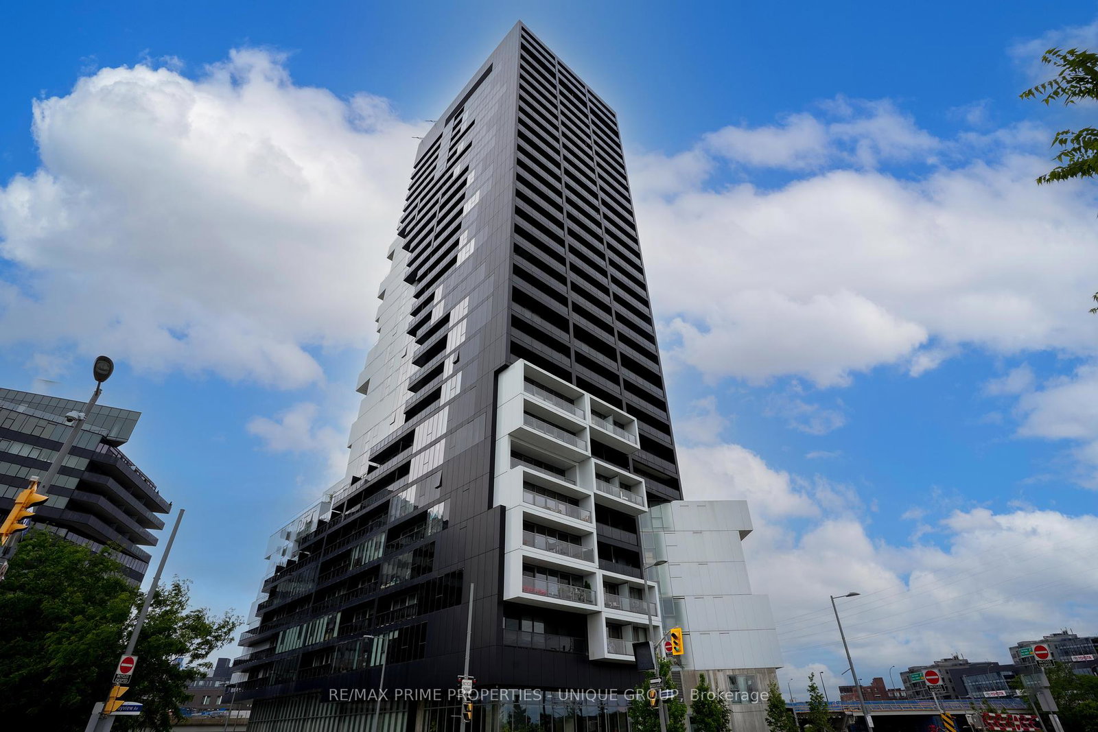 170-bayview-avenue-toronto-ontario-c12405037