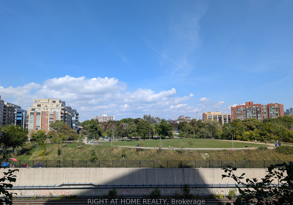 50-ordnance-street-toronto-ontario-c12405181