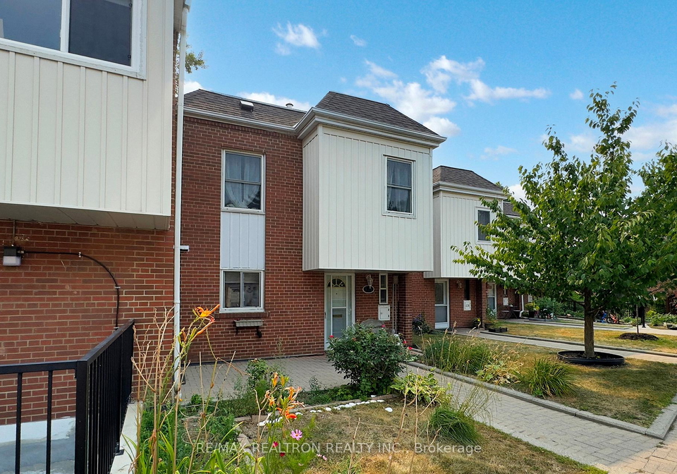 15-esterbrooke-avenue-north-york-ontario-c12405441