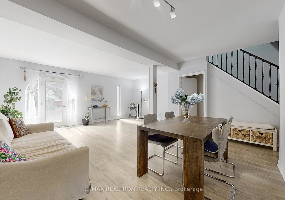 15-esterbrooke-avenue-north-york-ontario-c12405441