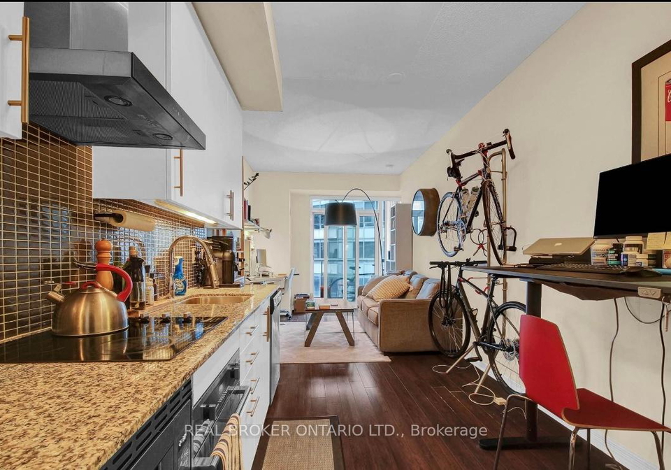 352-front-street-w-toronto-ontario-c12405485