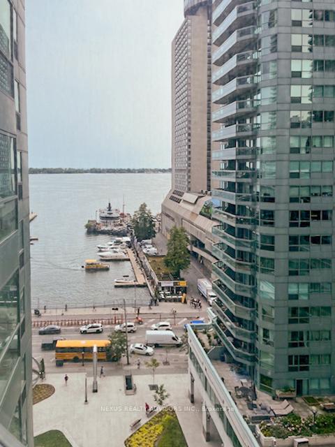 10-yonge-street-toronto-ontario-c12405548