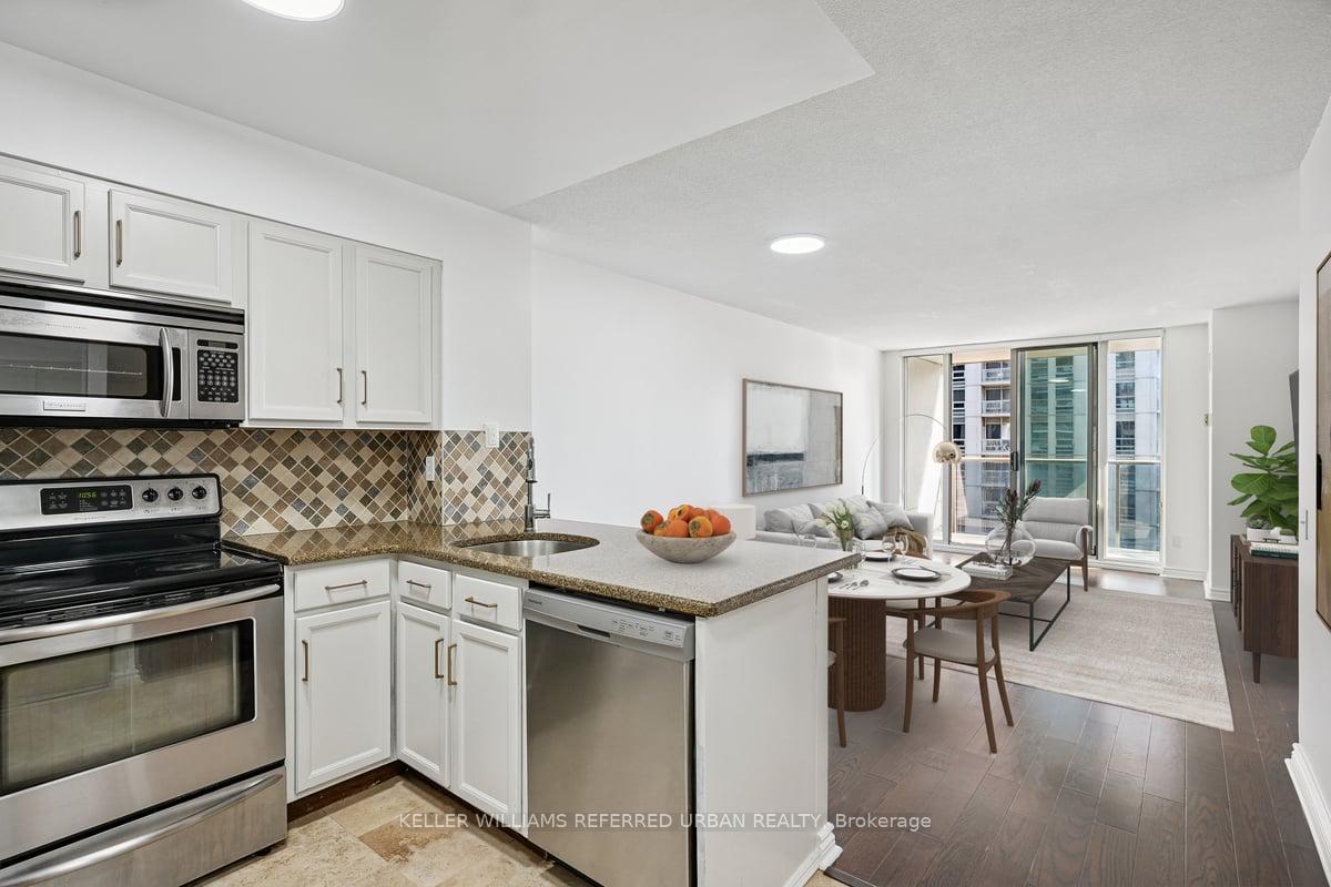 750-bay-street-toronto-ontario-c12405726