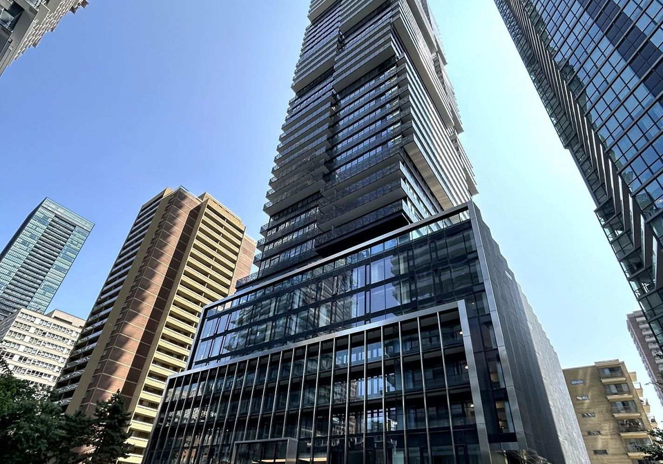 55-charles-street-e-toronto-ontario-c12406033
