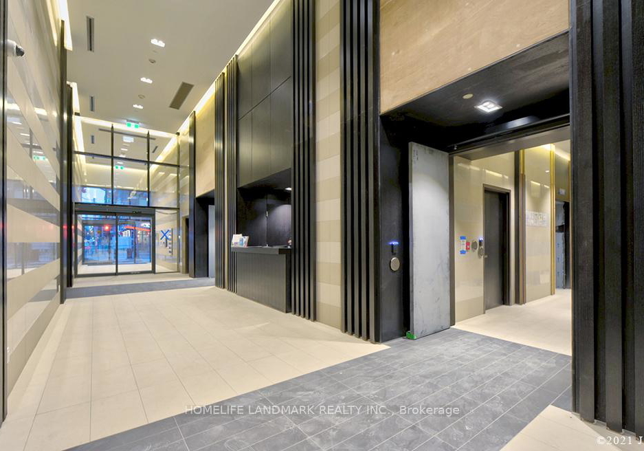501-yonge-street-toronto-ontario-c12406211
