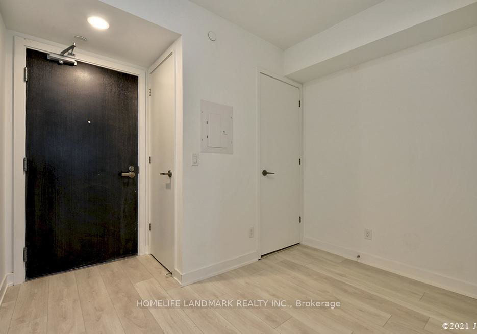 501-yonge-street-toronto-ontario-c12406211