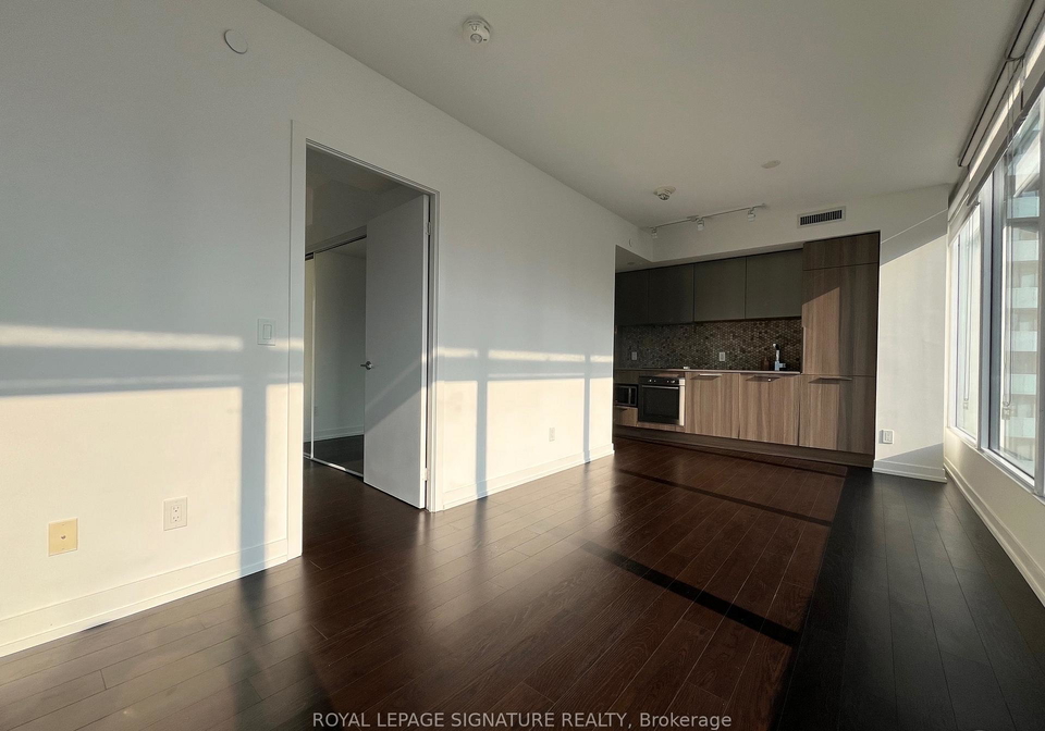 85-wood-street-toronto-ontario-c12406687