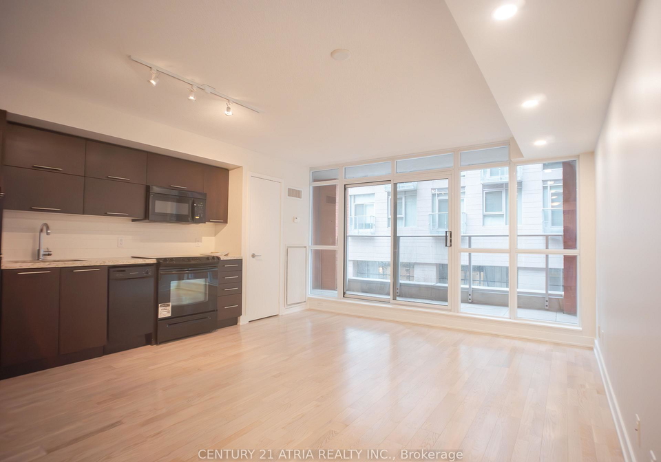 21-nelson-street-toronto-ontario-c12406710