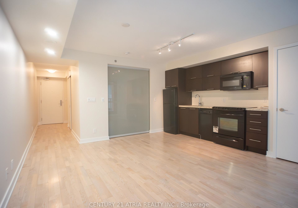 21-nelson-street-toronto-ontario-c12406710