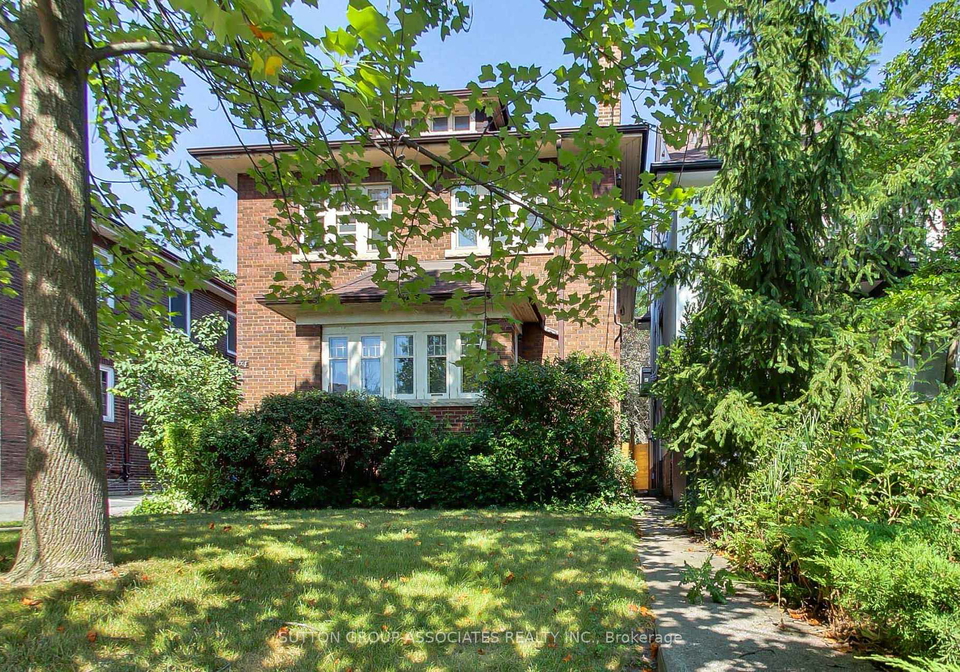 64-burnside-drive-toronto-ontario-c12407037