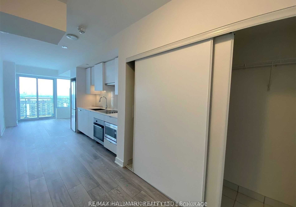 99-broadway-avenue-toronto-ontario-c12407067