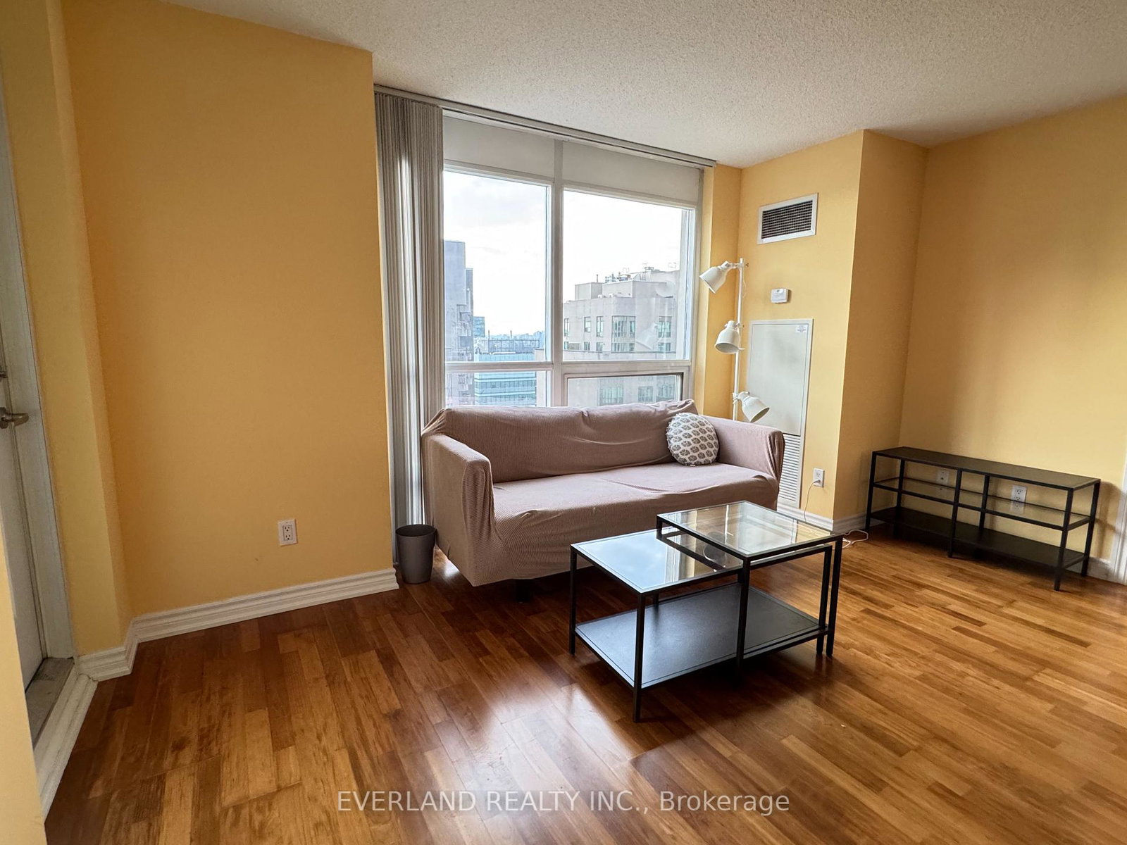 761-bay-street-toronto-ontario-c12407387