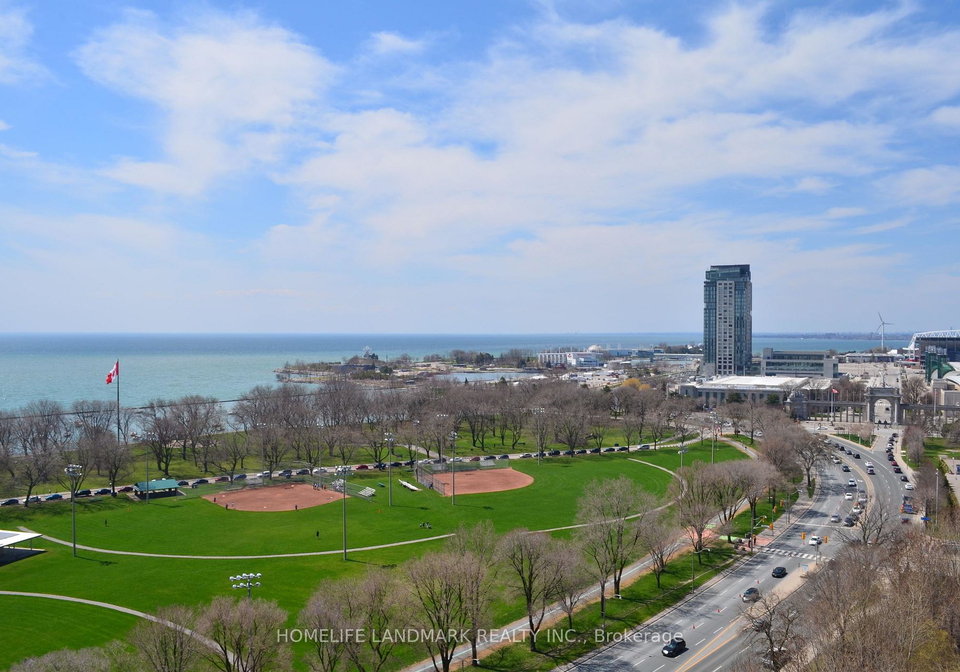 215-fort-york-boulevard-toronto-ontario-c12408173