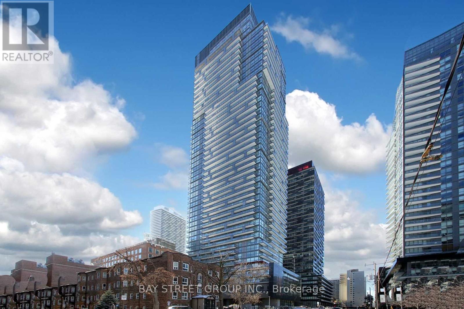 39-roehampton-avenue-toronto-ontario-c12408368