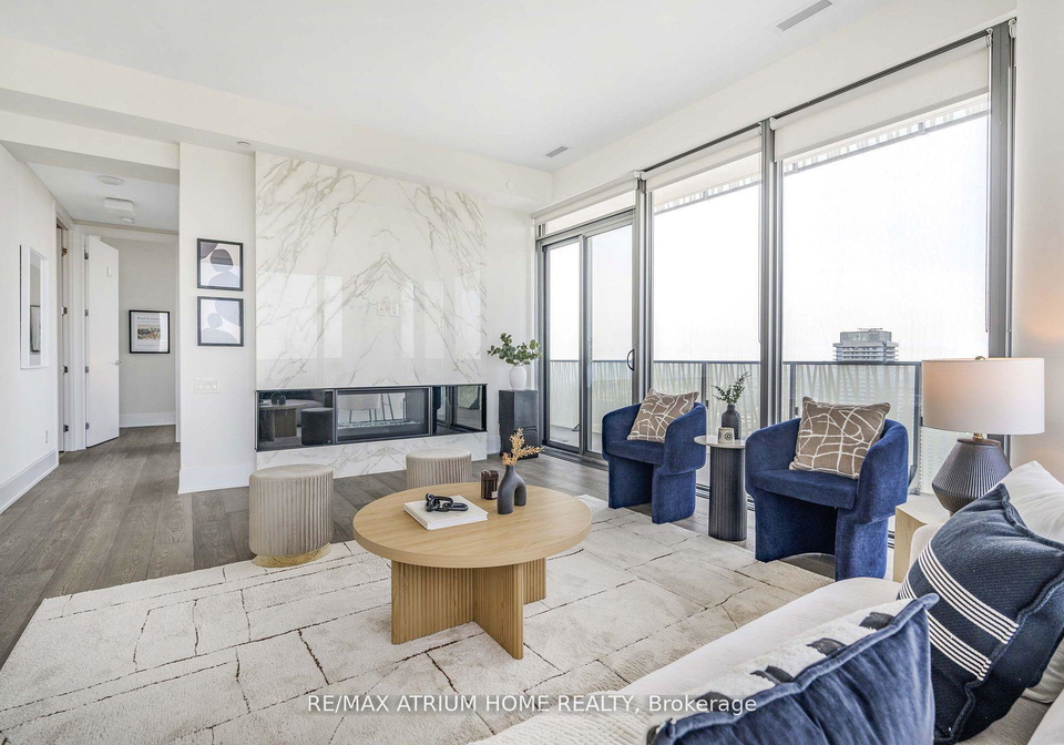42-charles-street-e-toronto-ontario-c12408601