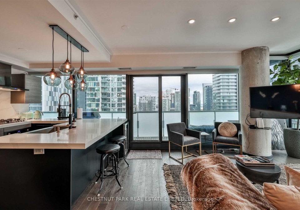11-charlotte-street-toronto-ontario-c12408815