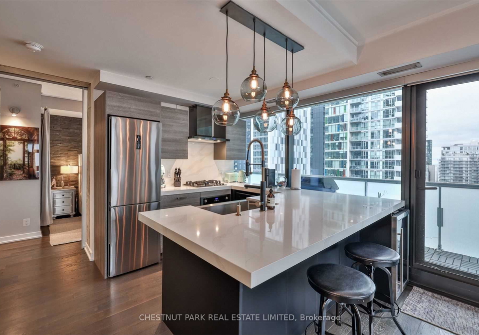 11-charlotte-street-toronto-ontario-c12408815
