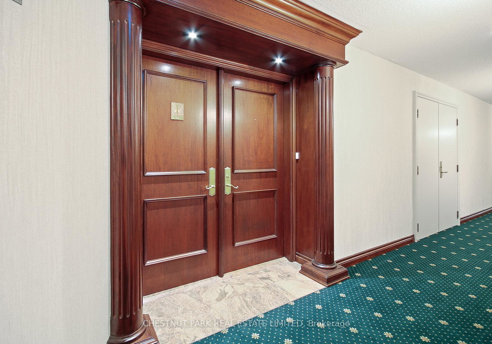 215-the-donway-w-north-york-ontario-c12408821