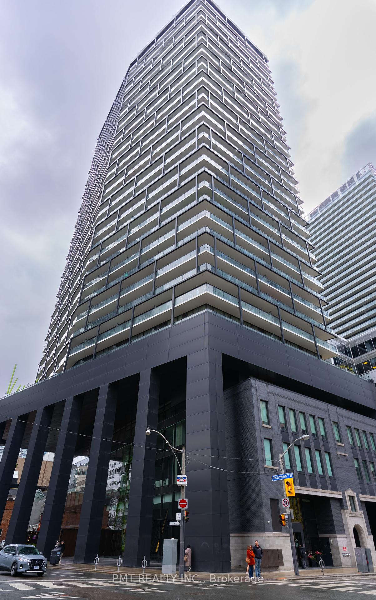 125-peter-street-toronto-ontario-c12408926