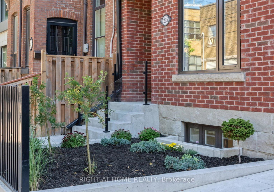 265-ontario-street-toronto-ontario-c12408942