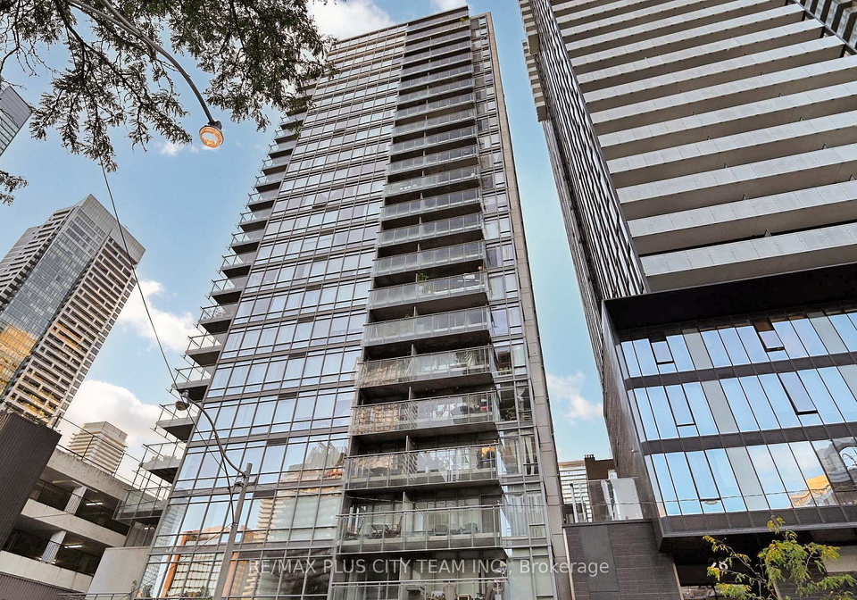 22-wellesley-street-e-toronto-ontario-c12409020