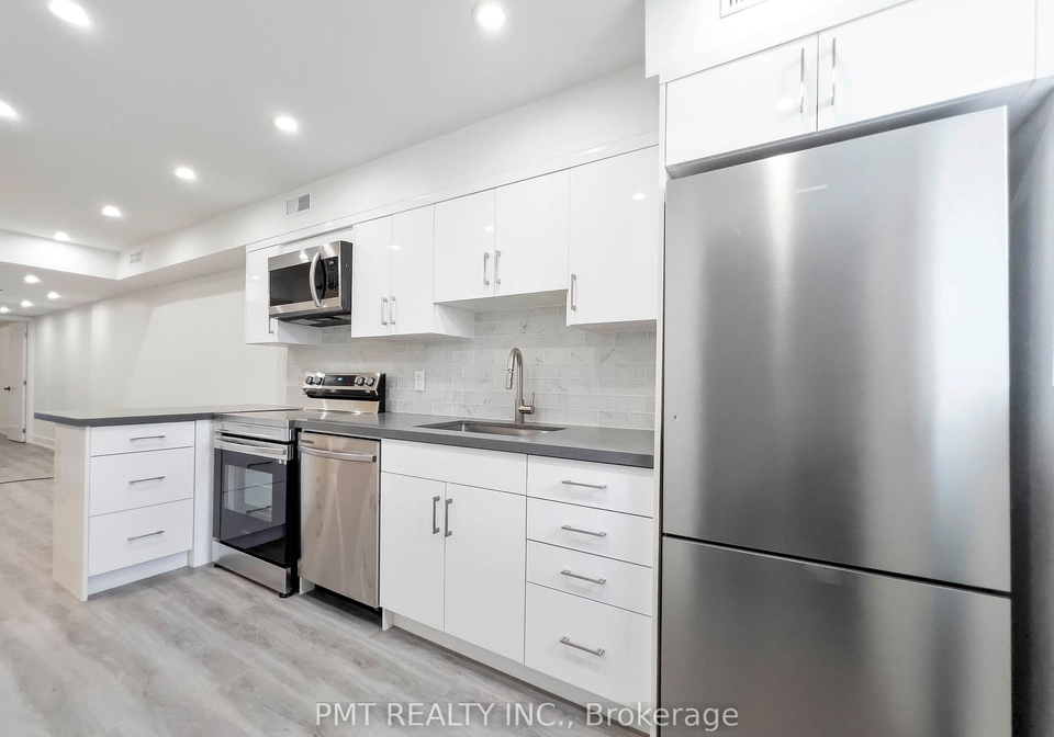 531-delaware-avenue-n-toronto-ontario-c12409060