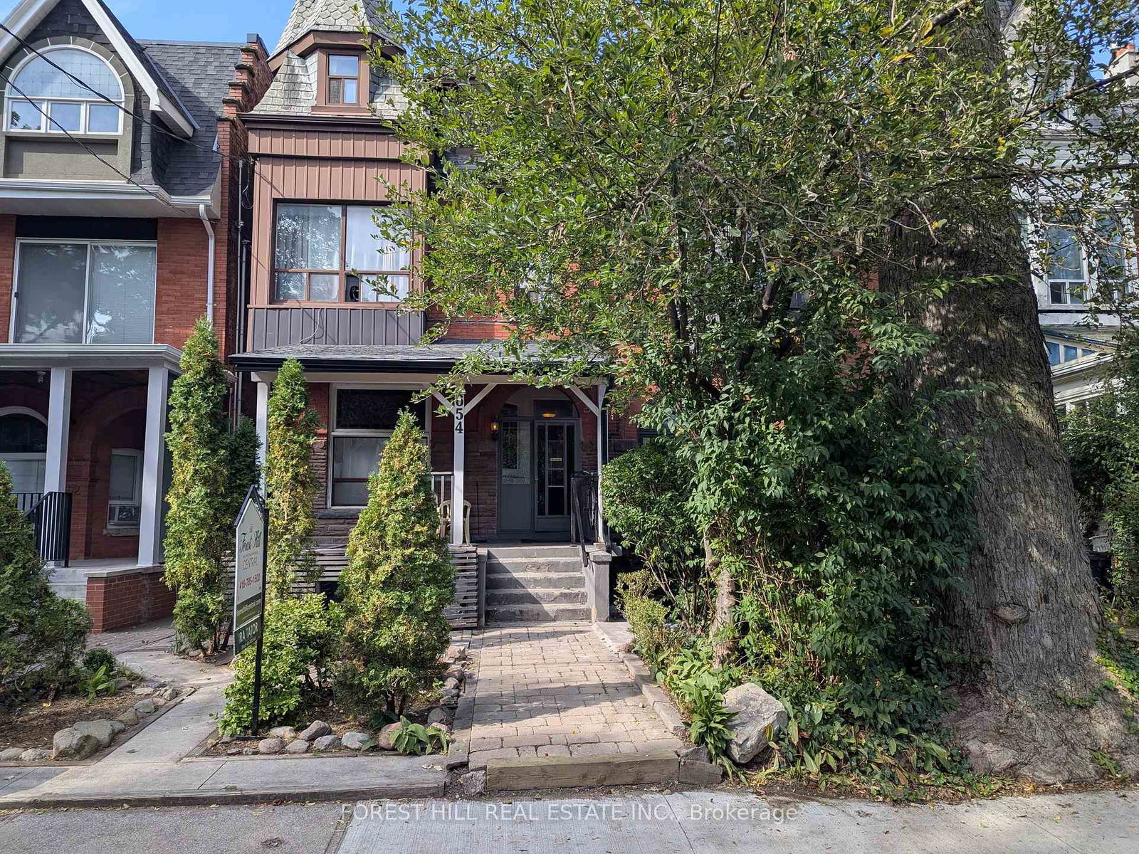 654-euclid-avenue-toronto-ontario-c12409385