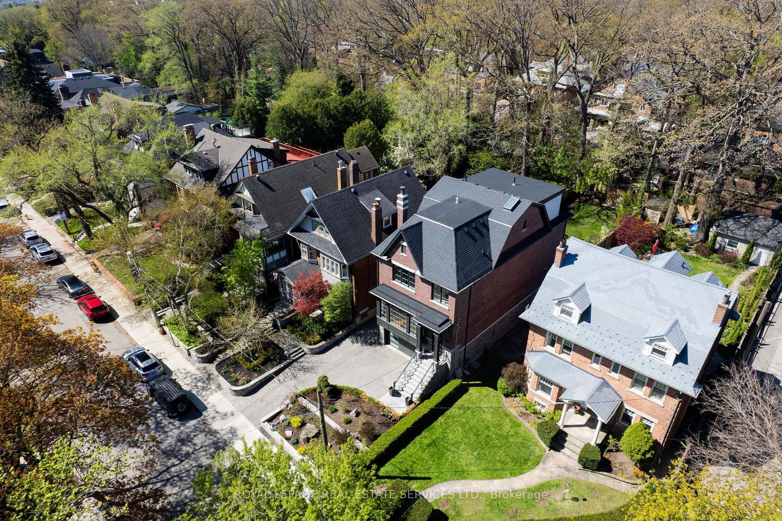 390-walmer-road-w-toronto-ontario-c12409485
