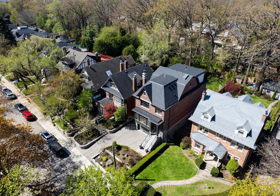 390-walmer-road-w-toronto-ontario-c12409485